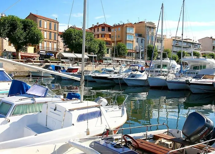 T2 Juanonthebeach 公寓